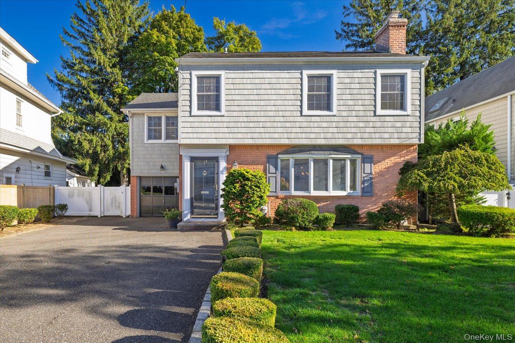 404 Cornwell Avenue, Malverne, NY 11565 — exterior