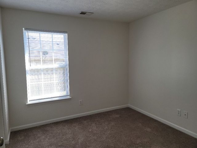 550 Rose Cottage Cir, Gallatin, TN 37066