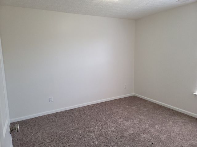 550 Rose Cottage Cir, Gallatin, TN 37066