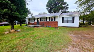 85 BAKER ST, Savannah, TN 38372