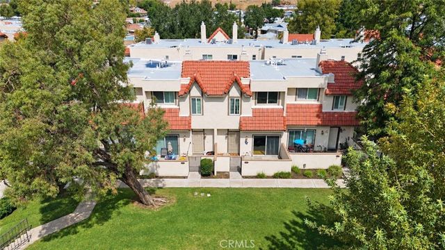 27650 Ironstone Drive 3, Canyon Country, CA 91387