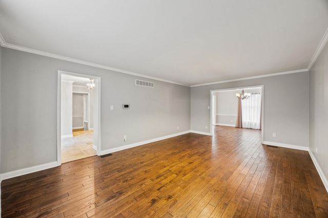 104 Lone Oak Drive, Nicholasville, KY 40356