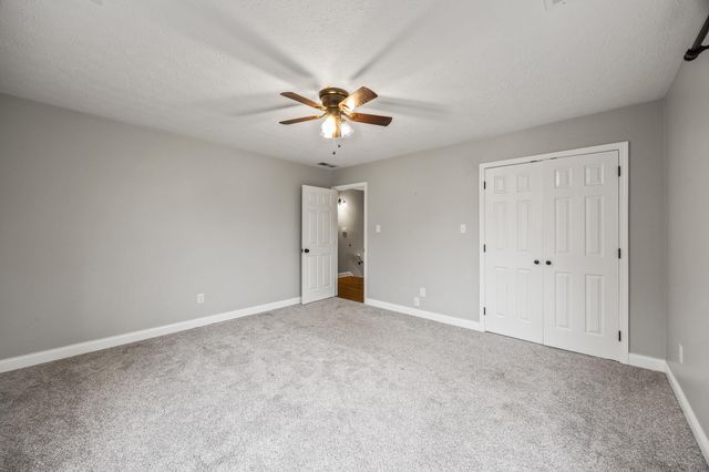 104 Lone Oak Drive, Nicholasville, KY 40356