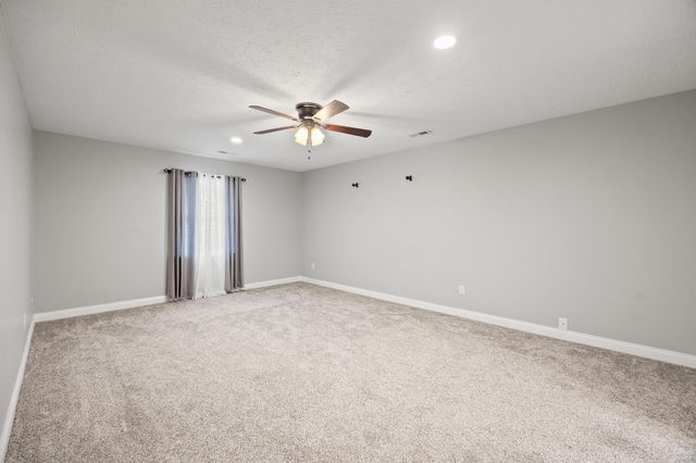 104 Lone Oak Drive, Nicholasville, KY 40356