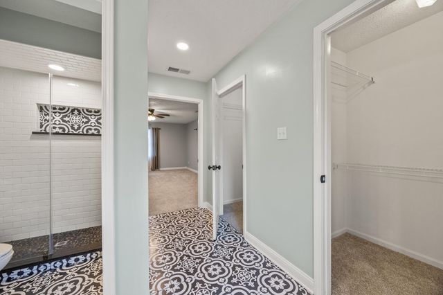 104 Lone Oak Drive, Nicholasville, KY 40356