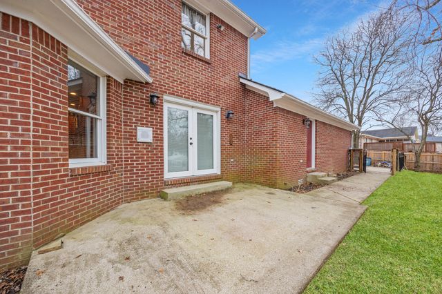 104 Lone Oak Drive, Nicholasville, KY 40356