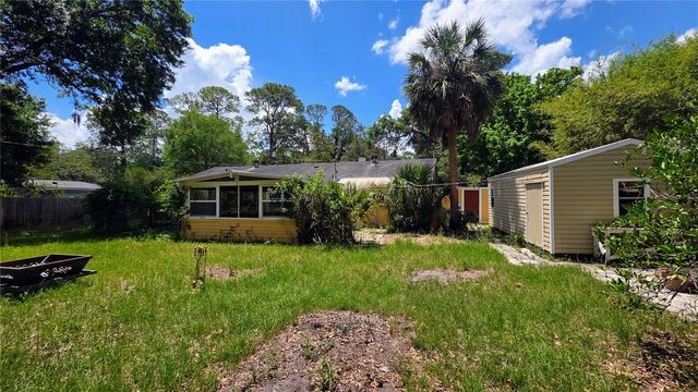 1038 NE 14TH AVENUE, Gainesville, FL 32601