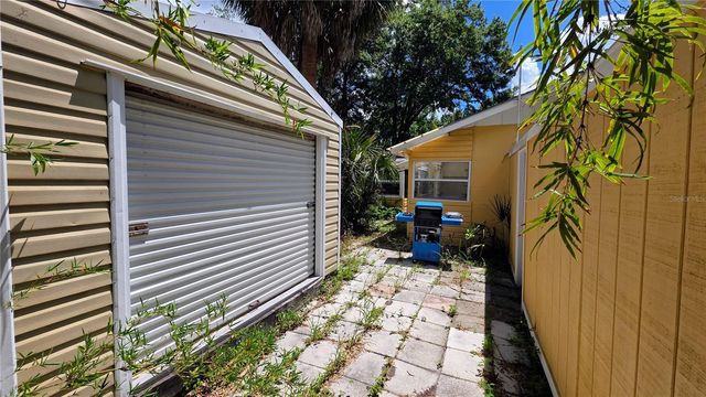 1038 NE 14TH AVENUE, Gainesville, FL 32601