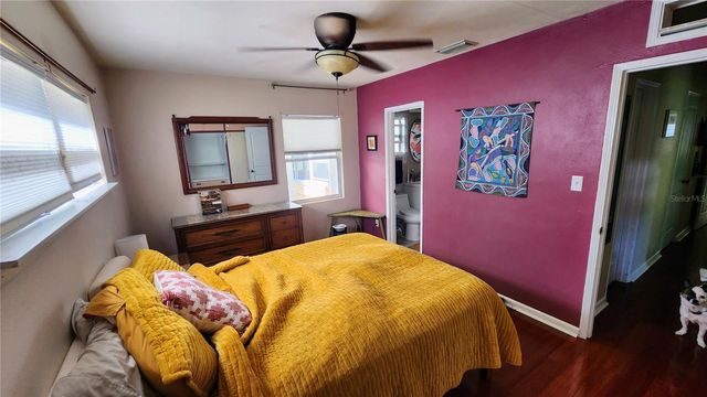 1038 NE 14TH AVENUE, Gainesville, FL 32601