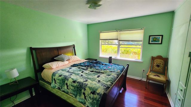 1038 NE 14TH AVENUE, Gainesville, FL 32601