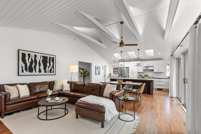 1633 Maryland Avenue S, Saint Louis Park, MN 55426