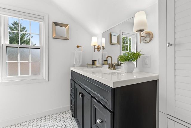 1633 Maryland Avenue S, Saint Louis Park, MN 55426