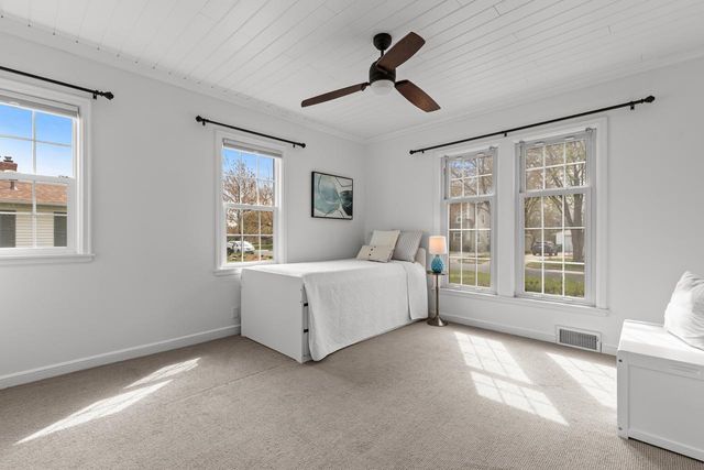 1633 Maryland Avenue S, Saint Louis Park, MN 55426