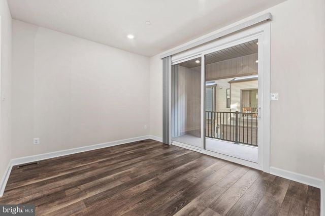 13039 HATTONTOWN SQ, Herndon, VA 20171