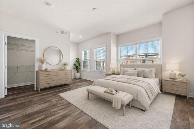 13039 HATTONTOWN SQ, Herndon, VA 20171