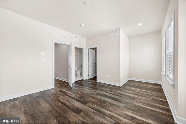 13039 HATTONTOWN SQ, Herndon, VA 20171