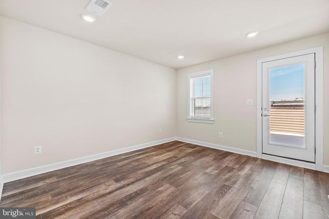 13039 HATTONTOWN SQ, Herndon, VA 20171