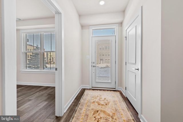 13039 HATTONTOWN SQ, Herndon, VA 20171