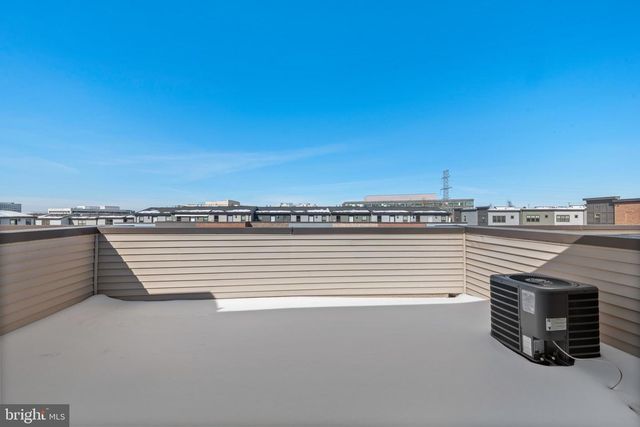 13039 HATTONTOWN SQ, Herndon, VA 20171