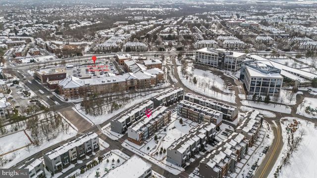 13039 HATTONTOWN SQ, Herndon, VA 20171