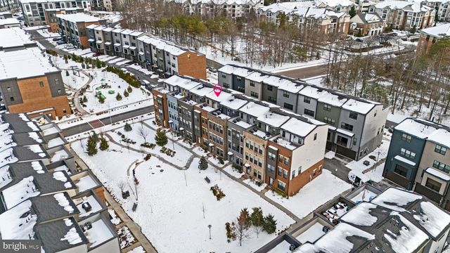 13039 HATTONTOWN SQ, Herndon, VA 20171