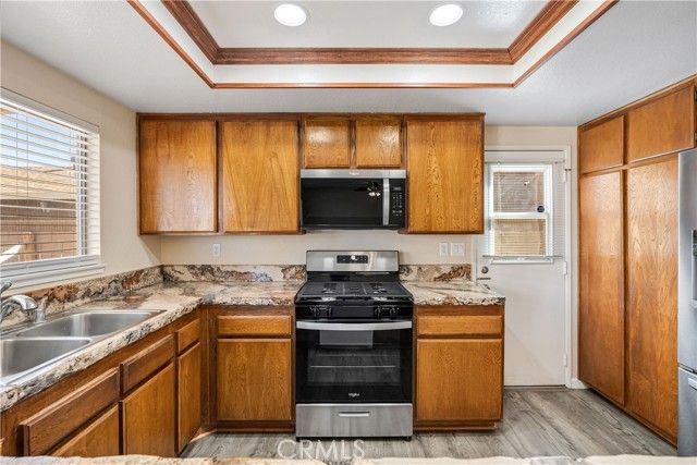 2741 W Avenue L4, Lancaster, CA 93536