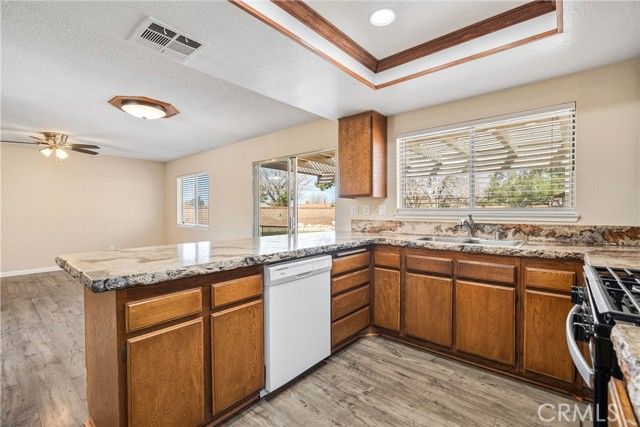 2741 W Avenue L4, Lancaster, CA 93536