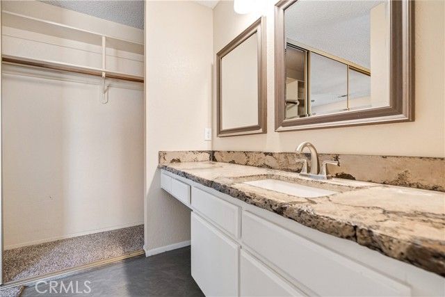 2741 W Avenue L4, Lancaster, CA 93536