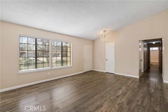 2741 W Avenue L4, Lancaster, CA 93536