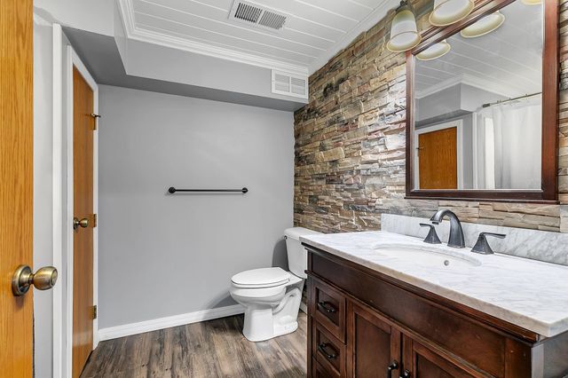 11305 15th Avenue NE, Rice, MN 56367