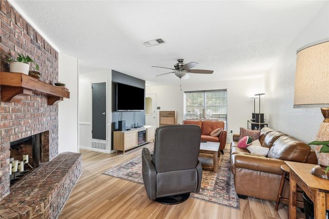 6204 Old Mill Circle, Watauga, TX 76148
