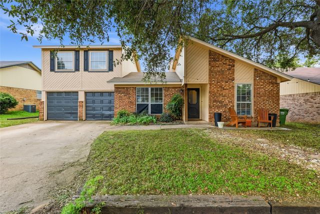 6204 Old Mill Circle, Watauga, TX 76148