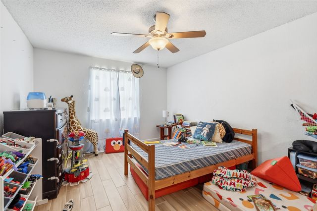 6204 Old Mill Circle, Watauga, TX 76148