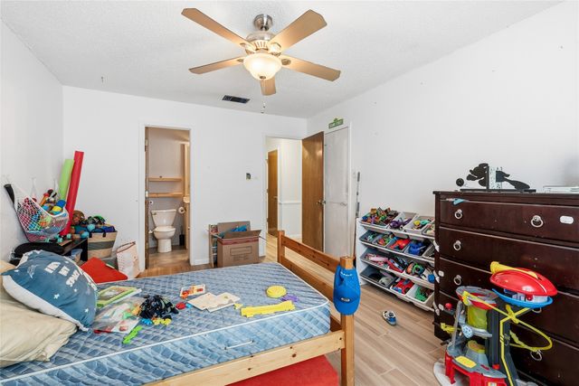 6204 Old Mill Circle, Watauga, TX 76148