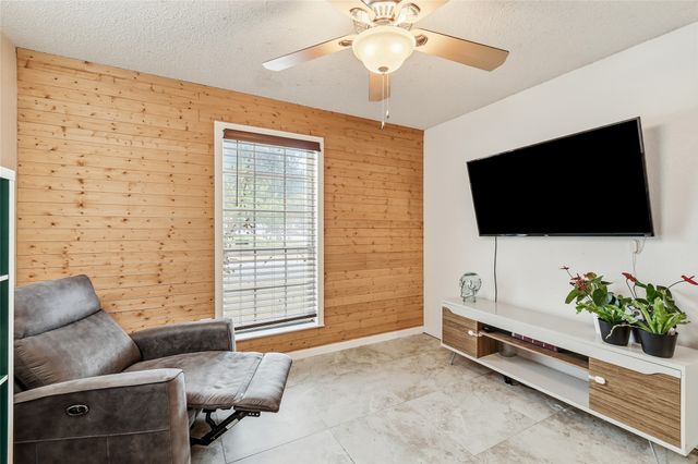6204 Old Mill Circle, Watauga, TX 76148