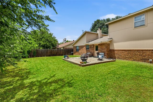 6204 Old Mill Circle, Watauga, TX 76148