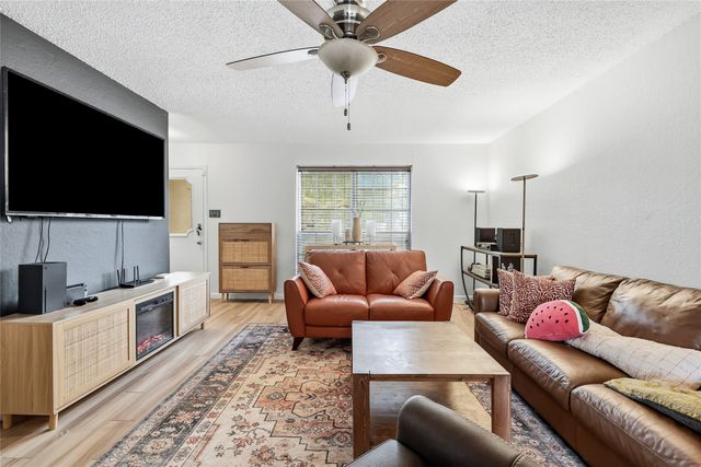 6204 Old Mill Circle, Watauga, TX 76148