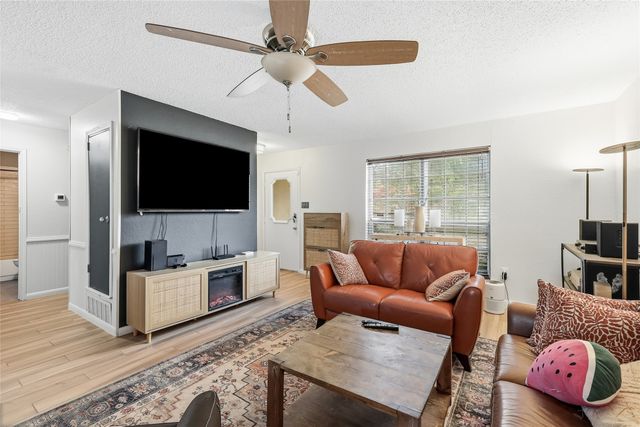 6204 Old Mill Circle, Watauga, TX 76148