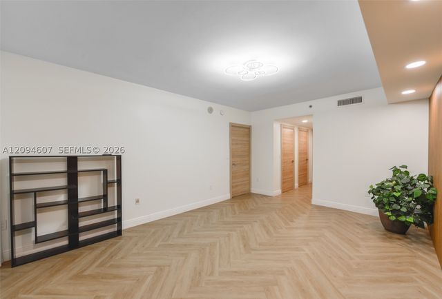 1850 S Ocean Dr 3702, Hallandale Beach, FL 33009
