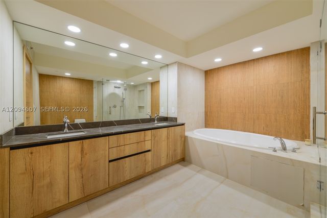 1850 S Ocean Dr 3702, Hallandale Beach, FL 33009