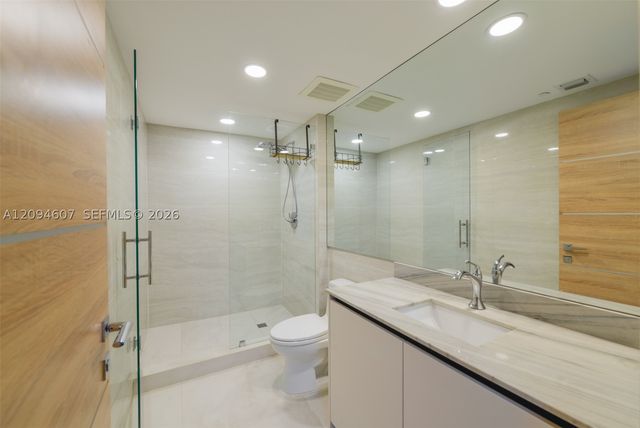 1850 S Ocean Dr 3702, Hallandale Beach, FL 33009