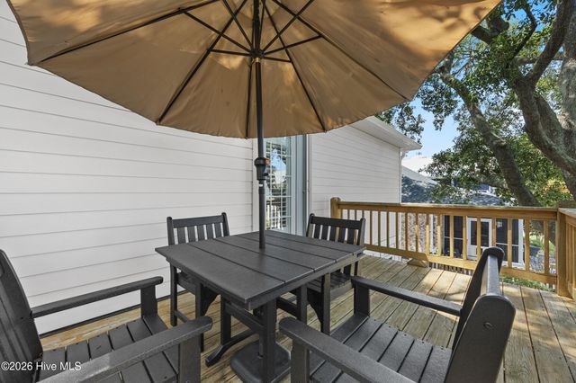 422 Settlers Lane, Kure Beach, NC 28449