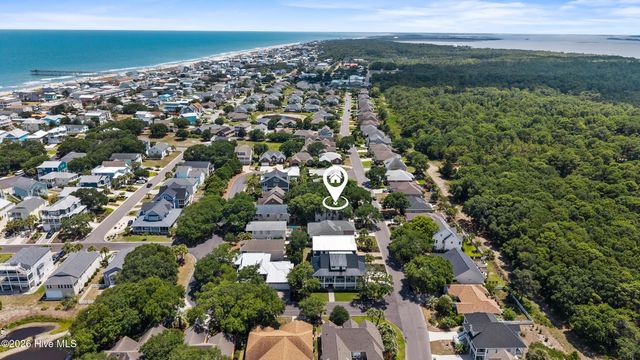 422 Settlers Lane, Kure Beach, NC 28449