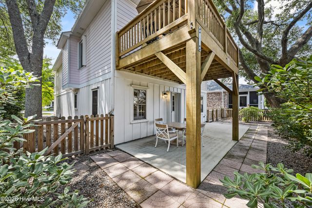 422 Settlers Lane, Kure Beach, NC 28449