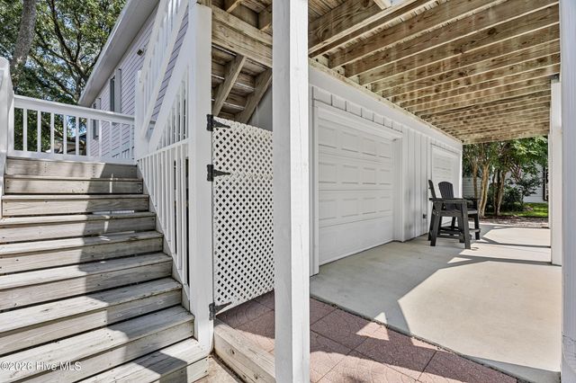 422 Settlers Lane, Kure Beach, NC 28449