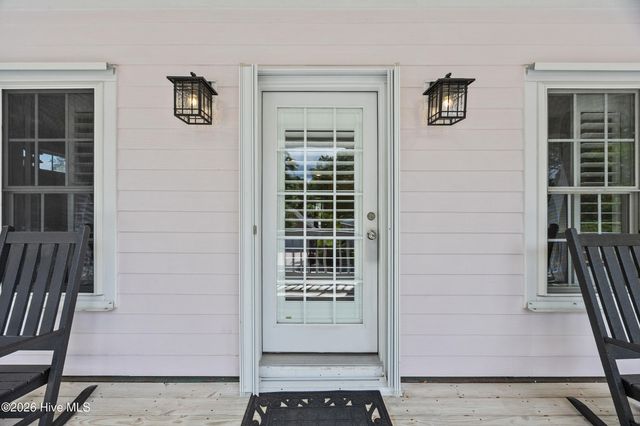 422 Settlers Lane, Kure Beach, NC 28449