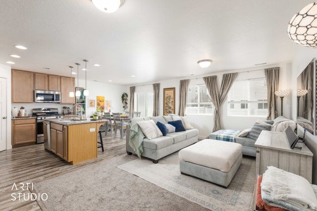 3347 S BOOTS WAY, Syracuse, UT 84075