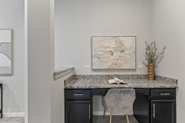 900 Myrna BND, Leander, TX 78641