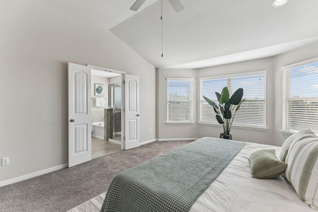 900 Myrna BND, Leander, TX 78641