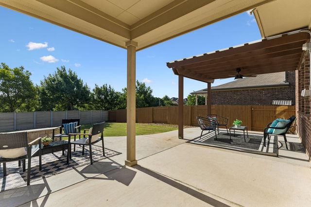 900 Myrna BND, Leander, TX 78641